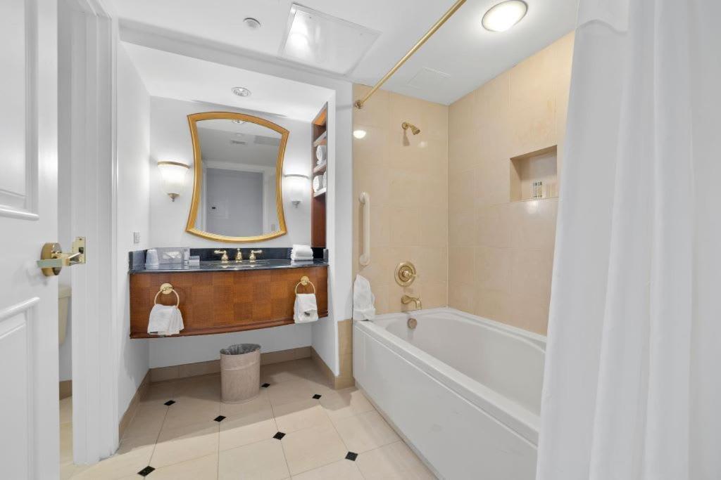 Astonishing Ocean Front Condo Cozysuites At Showboat 애틀랜틱시티 외부 사진