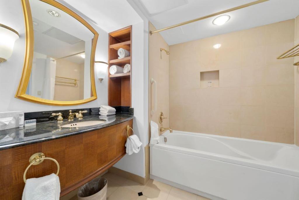 Astonishing Ocean Front Condo Cozysuites At Showboat 애틀랜틱시티 외부 사진